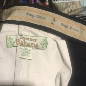 Tommy Bahama navy blue shorts size 40